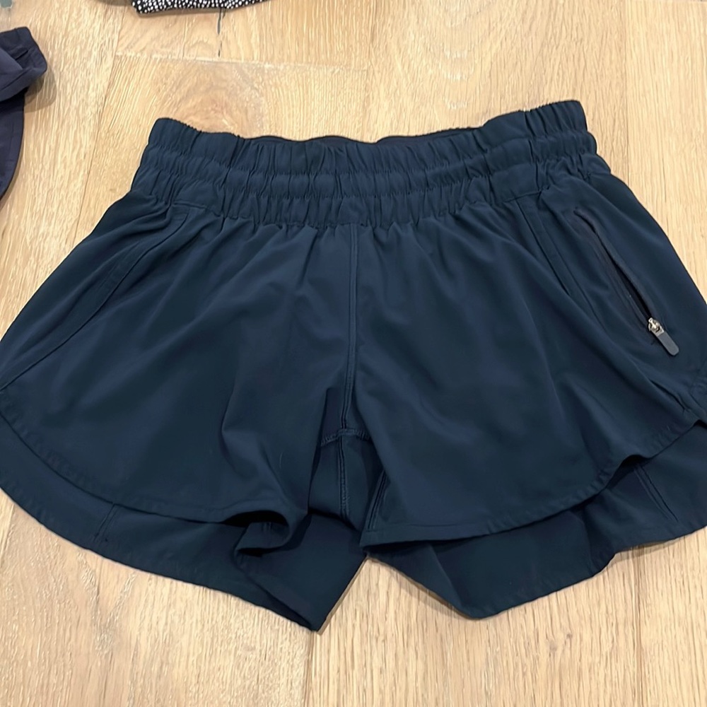Lululemon navy tracker shorts size 6